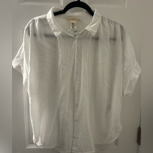 White shortsleeve button up